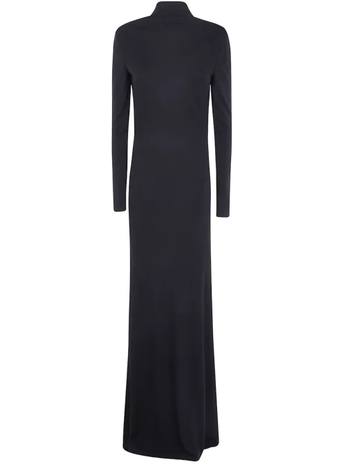 Here's what to wear to a cold weather wedding